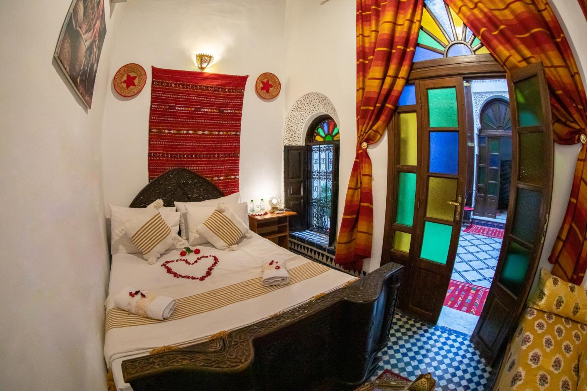 Riad Lalamoune เฟส ภายนอก รูปภาพ