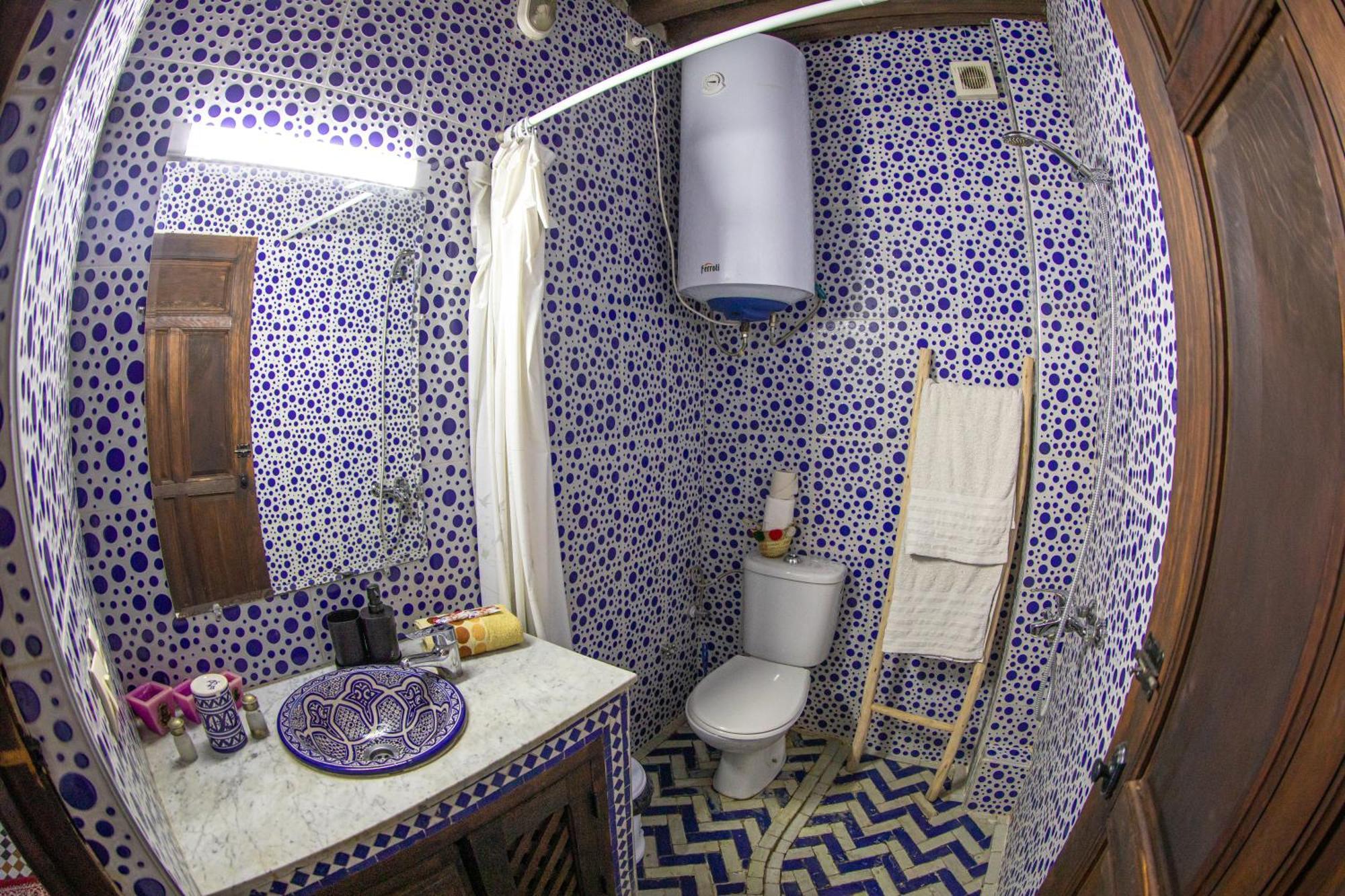 Riad Lalamoune เฟส ภายนอก รูปภาพ