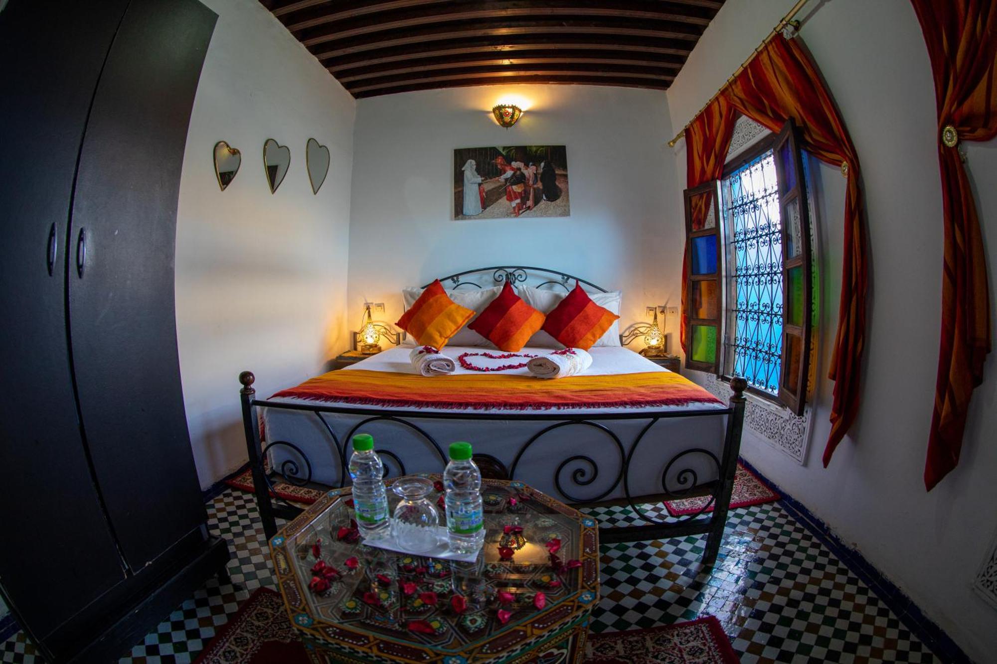 Riad Lalamoune เฟส ภายนอก รูปภาพ