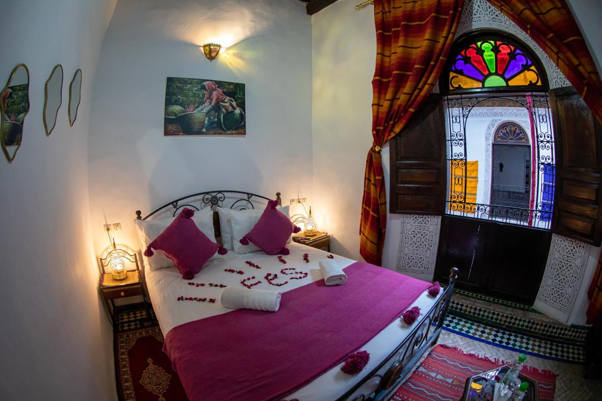 Riad Lalamoune เฟส ภายนอก รูปภาพ