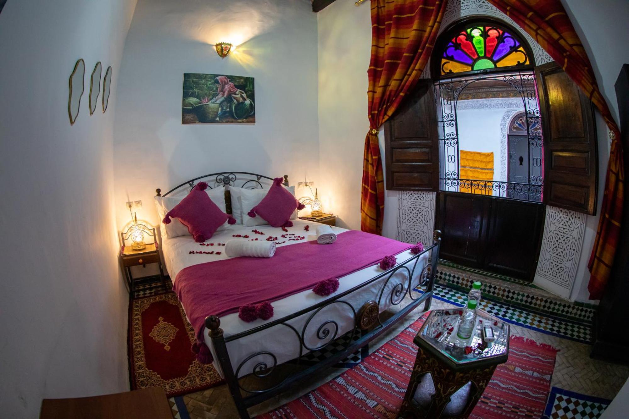 Riad Lalamoune เฟส ภายนอก รูปภาพ