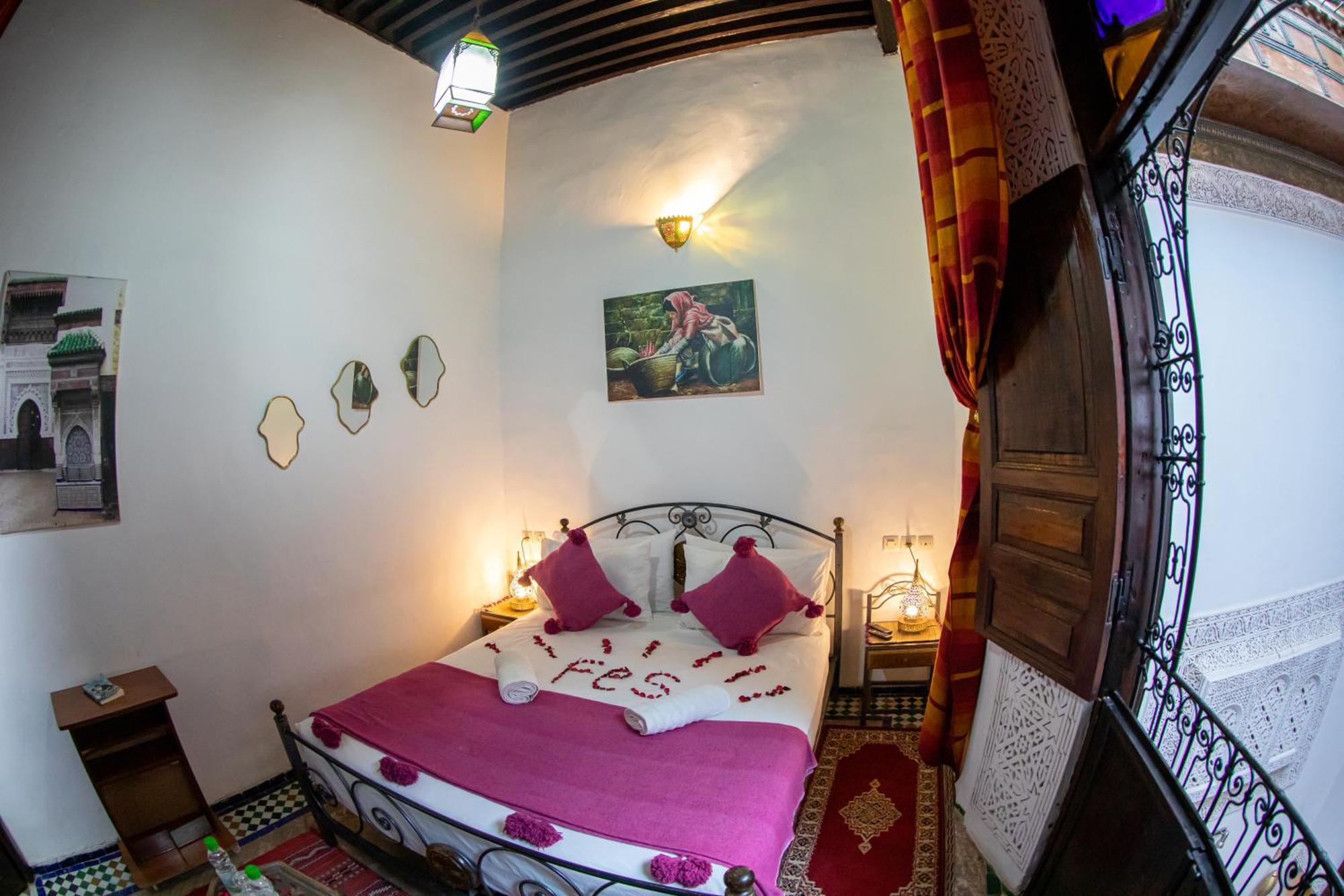 Riad Lalamoune เฟส ภายนอก รูปภาพ